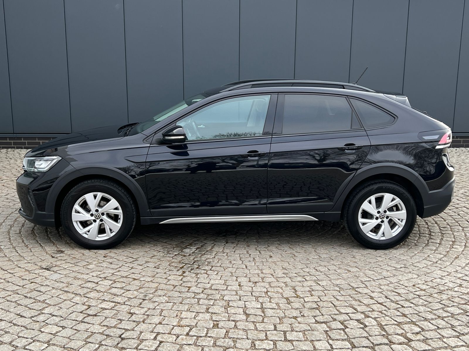 Fahrzeugabbildung Volkswagen Taigo 1.0 TSI Life *Rückfahrkamera, Einparkhilfe