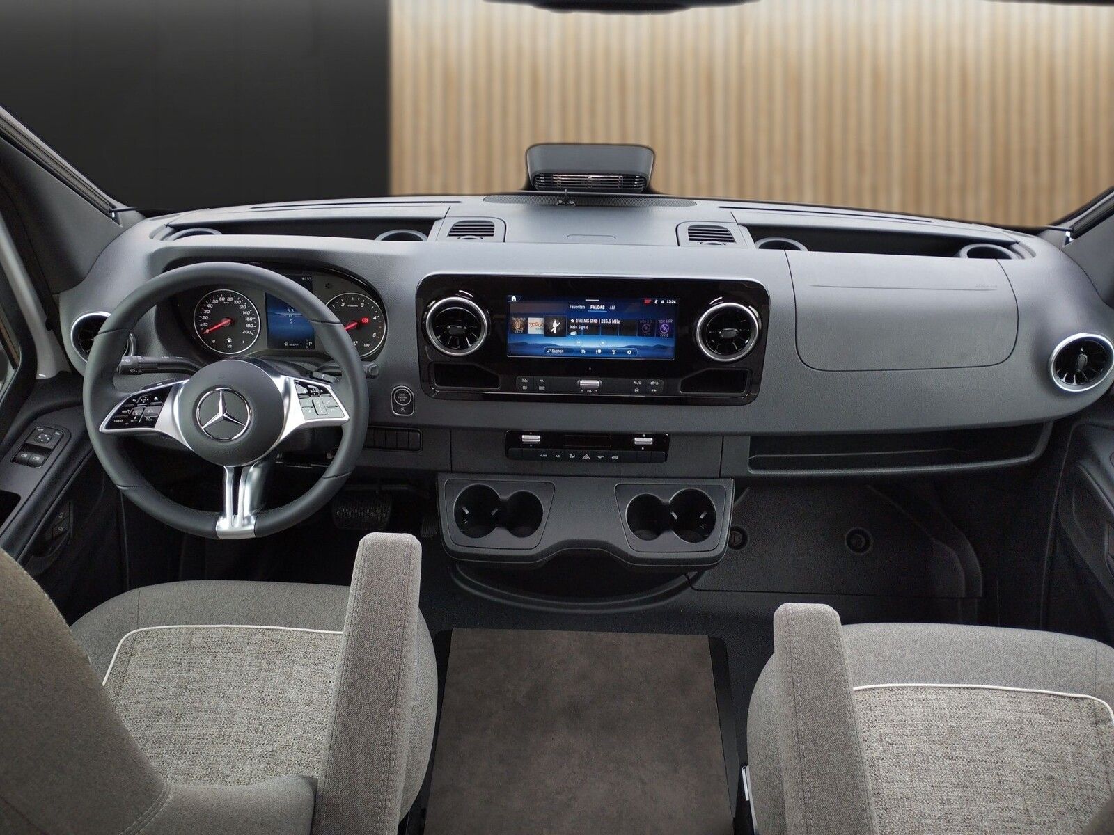 Fahrzeugabbildung Malibu T 430 KB LE comfort Navigation, RFK, TV