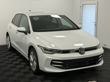 Volkswagen Golf - 4