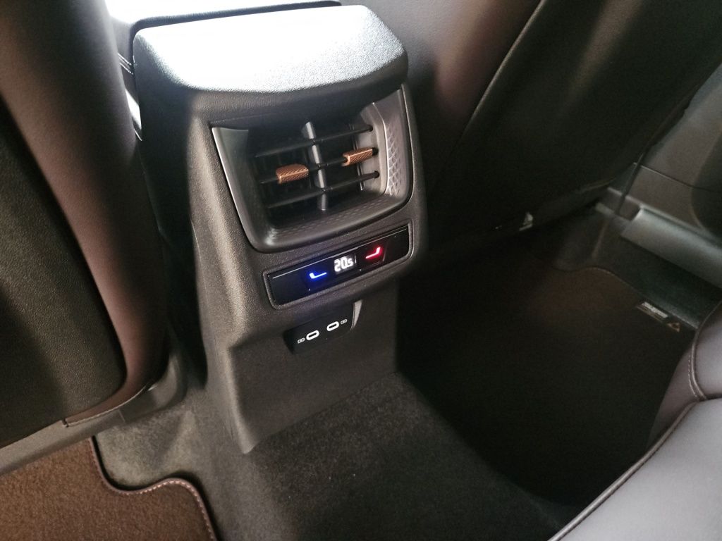 Fahrzeugabbildung CUPRA Terramar ACC Matrix 360 HUD Sound