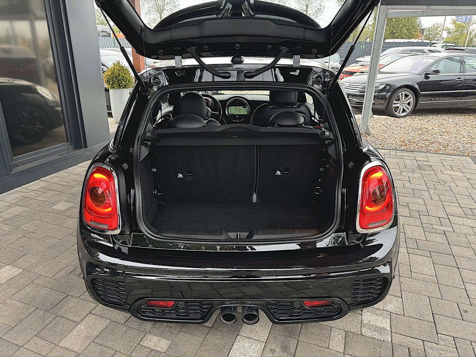 Fahrzeugabbildung MINI John Cooper Works Performance *Pano*H&K*Klappe*