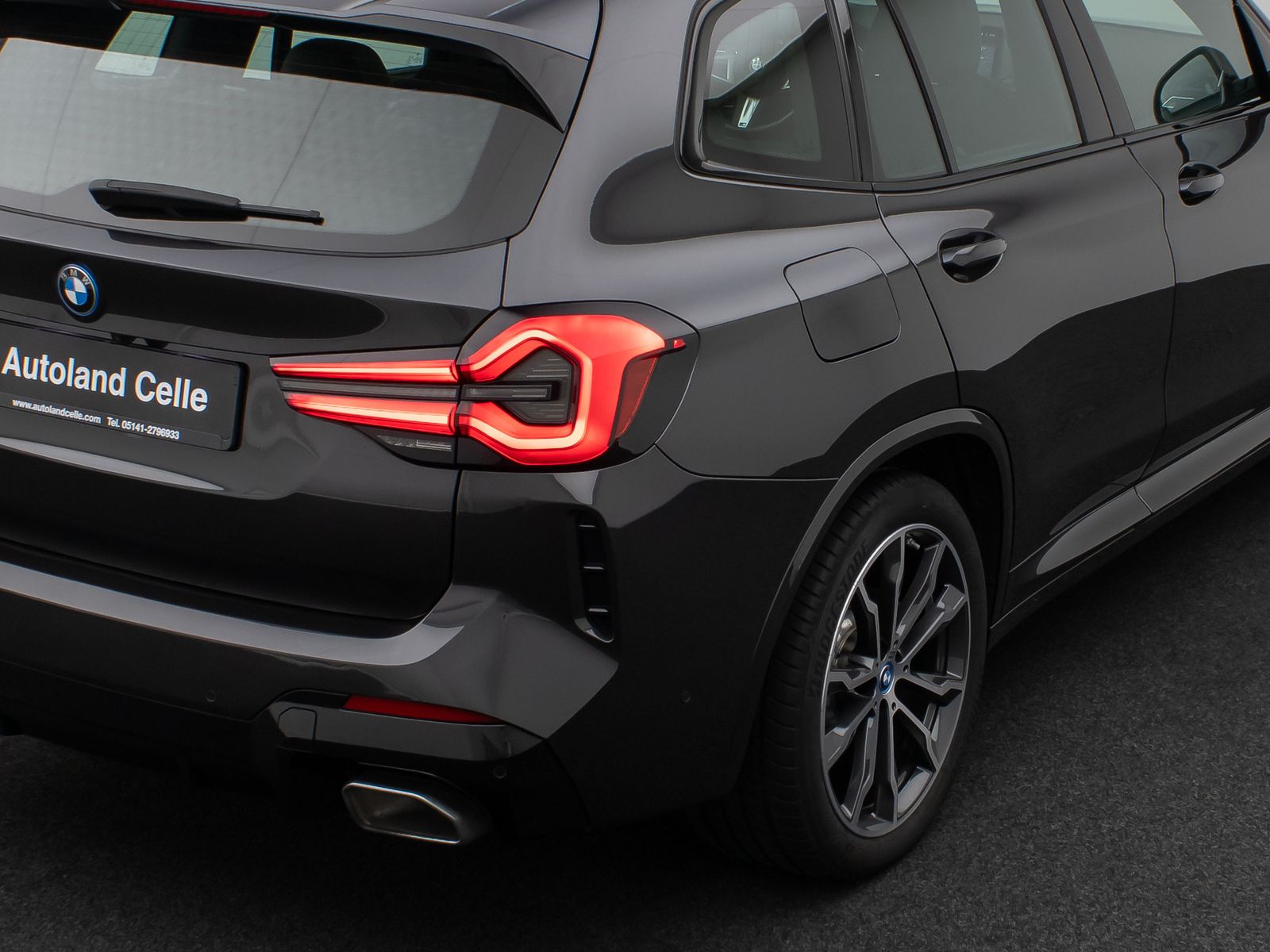 Fahrzeugabbildung BMW X3 xD30e M Sport Panorama 360° HUD DAB HiFi AHK