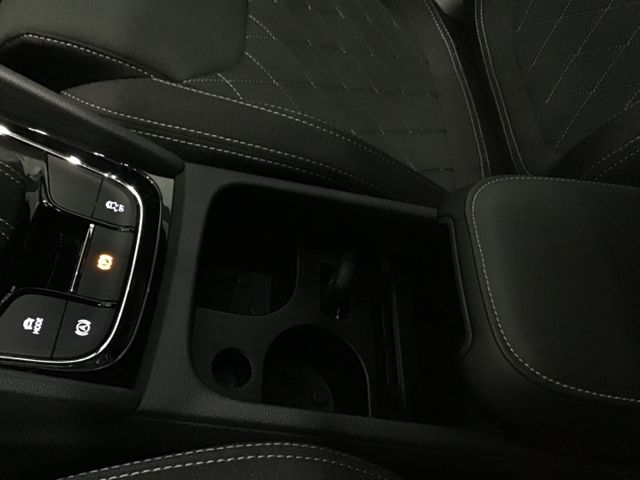 Fahrzeugabbildung Skoda Karoq Sportline 1.5TSI DSG/ACC/Navi/Matrix/DAB