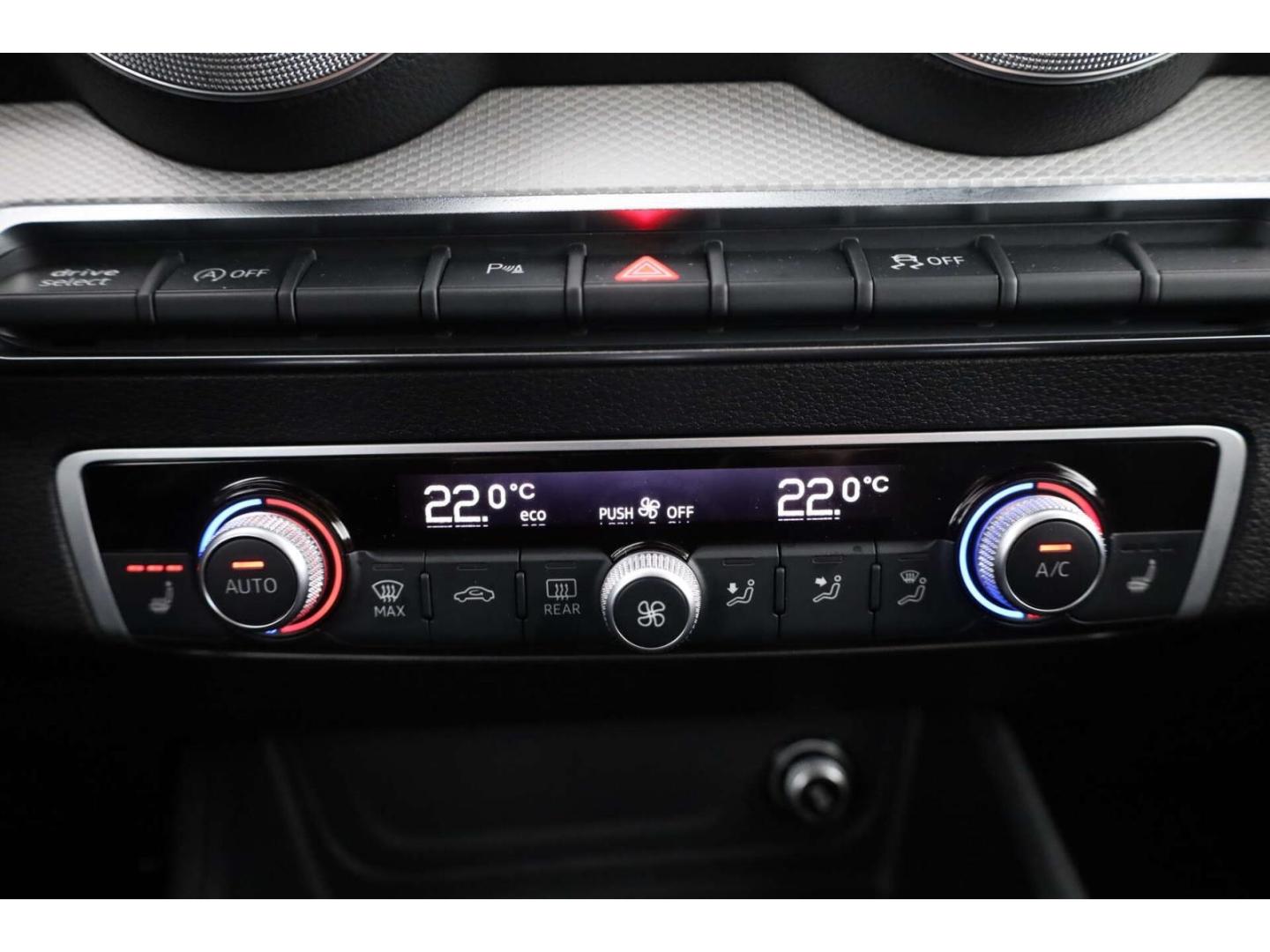 Audi Q2 40 TFSI quattro S line AHK/RFK/NAV/Leder/18'', миниатюра 18