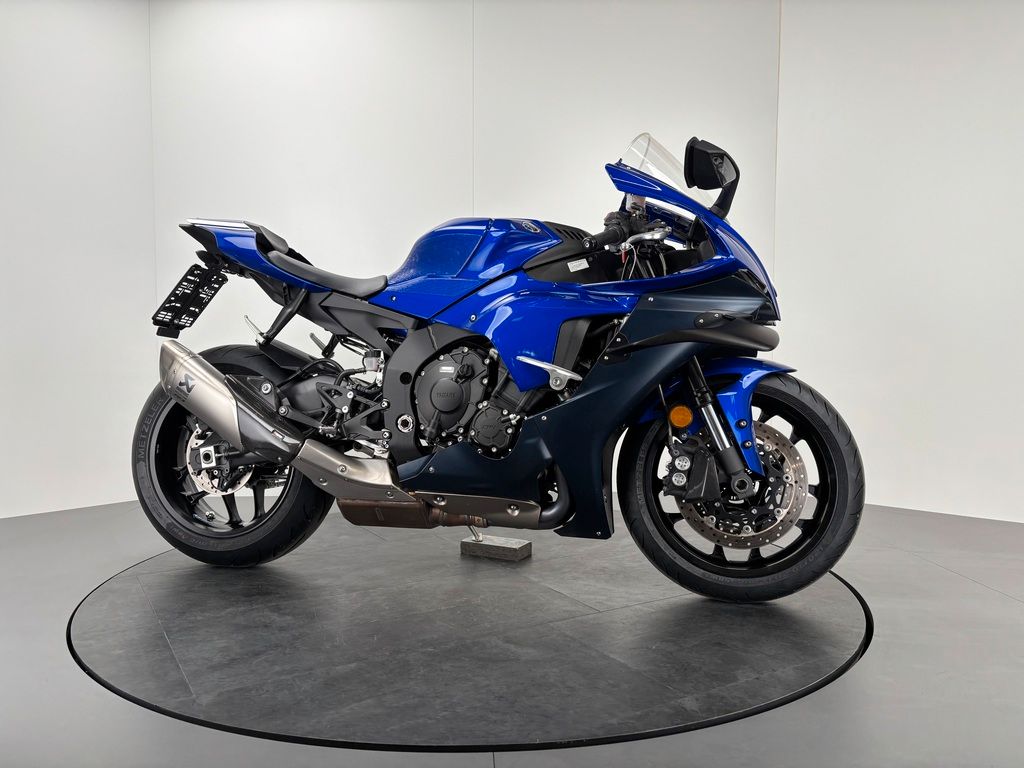 Fahrzeugabbildung Yamaha YZF-R1 *NEUWERTIG *WINGLETS *UNFALLFREI