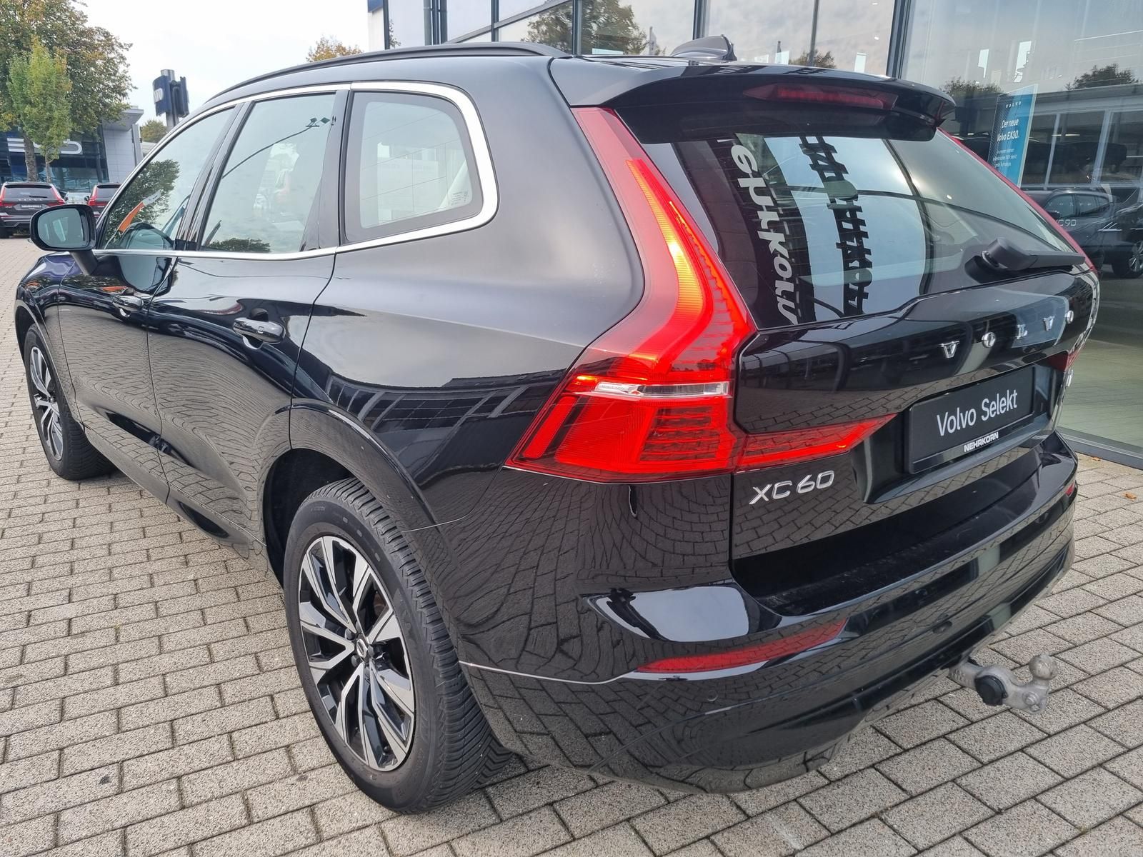 Fahrzeugabbildung Volvo XC60 B4 Diesel Core 'Anhängerkupplung'