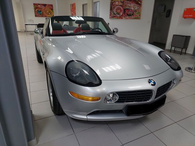 BMW Z8 4.9- deutsches Fahrzeug