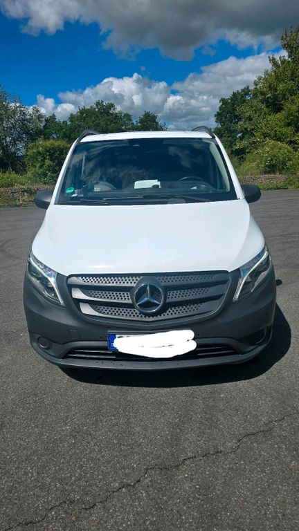 Image of Mercedes-Benz Vito