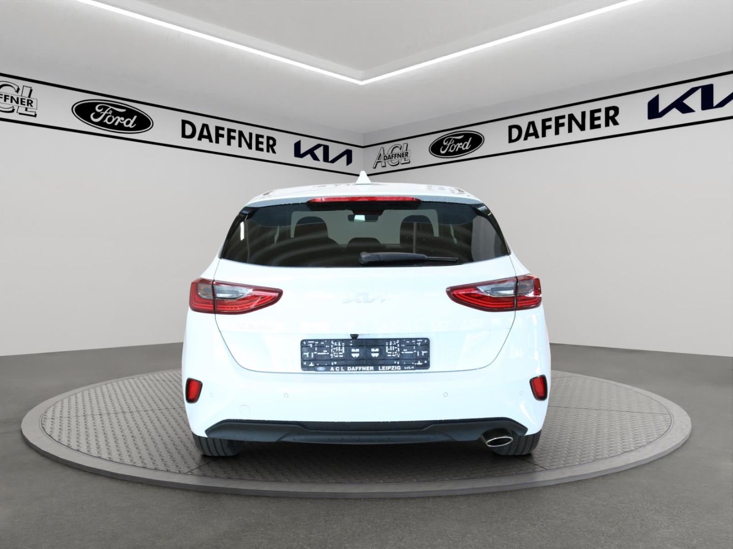 Fahrzeugabbildung Kia Ceed Ultimate Edition 1,5 T-GDi 48 V LED 17 Zoll