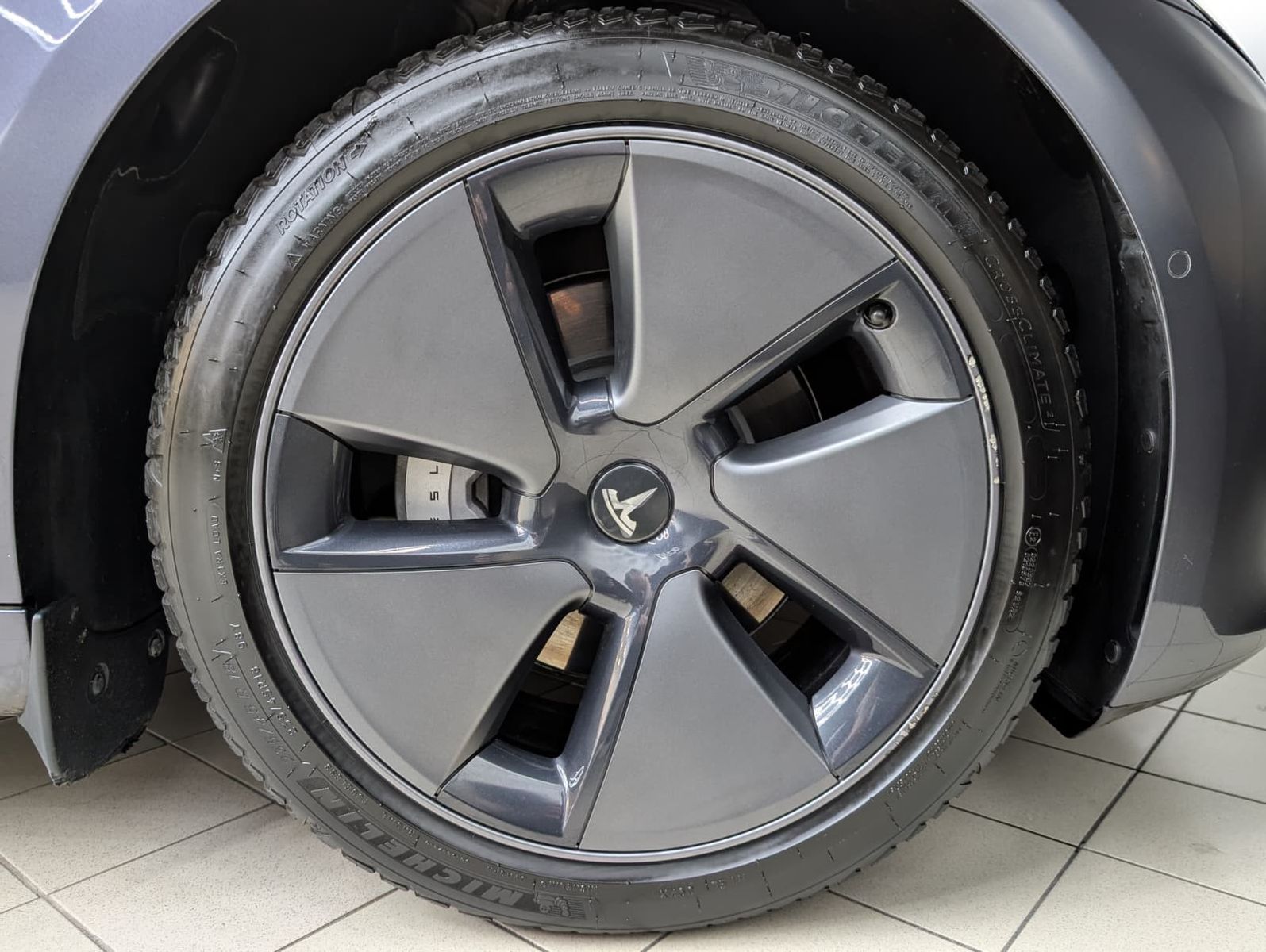Tesla Model 3 RWD PANO LED NAVI SHZ KAMERA ACC 18 foto 22