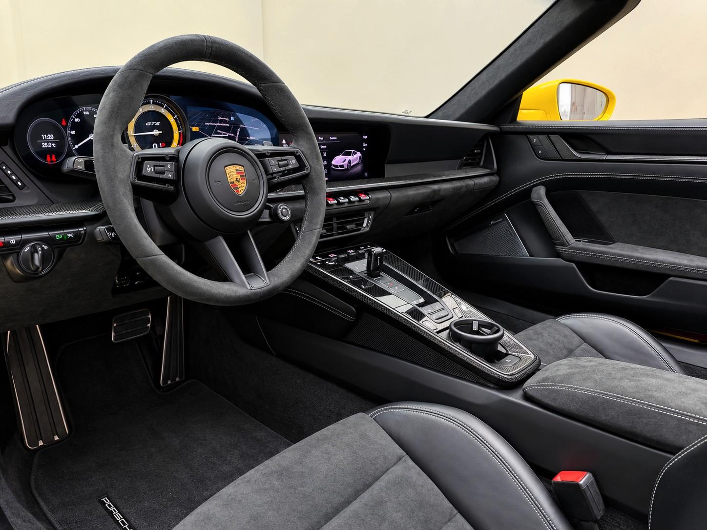 Porsche 992 GTS 4 CABRIO LIFT/BURMESTER/360/CHRONO/SPORT