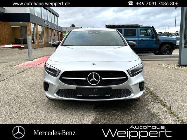 Mercedes-Benz A250 e MBUX DIST HUD MLED KAM NIGHT 18"AMG PROG