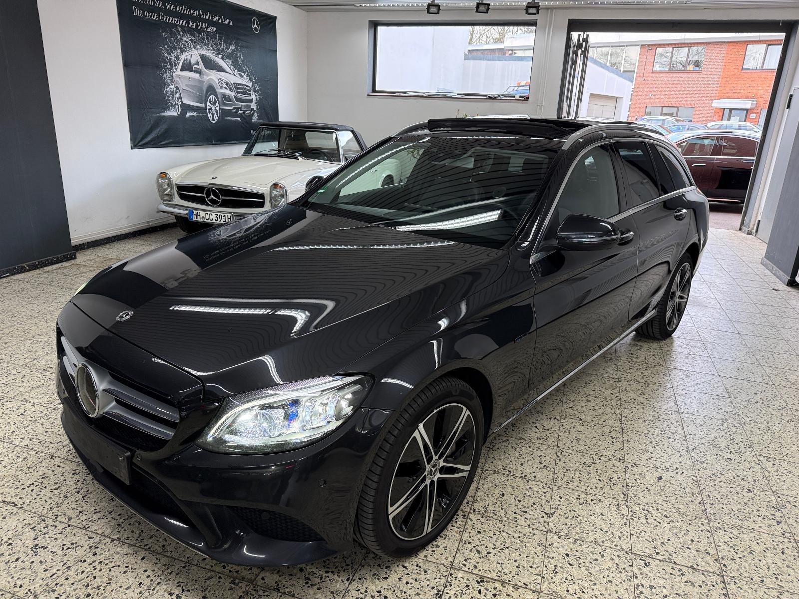 Mercedes-Benz C 300 T de Avantgarde NAV/LED/PSD/DISTR/TW/LMR18