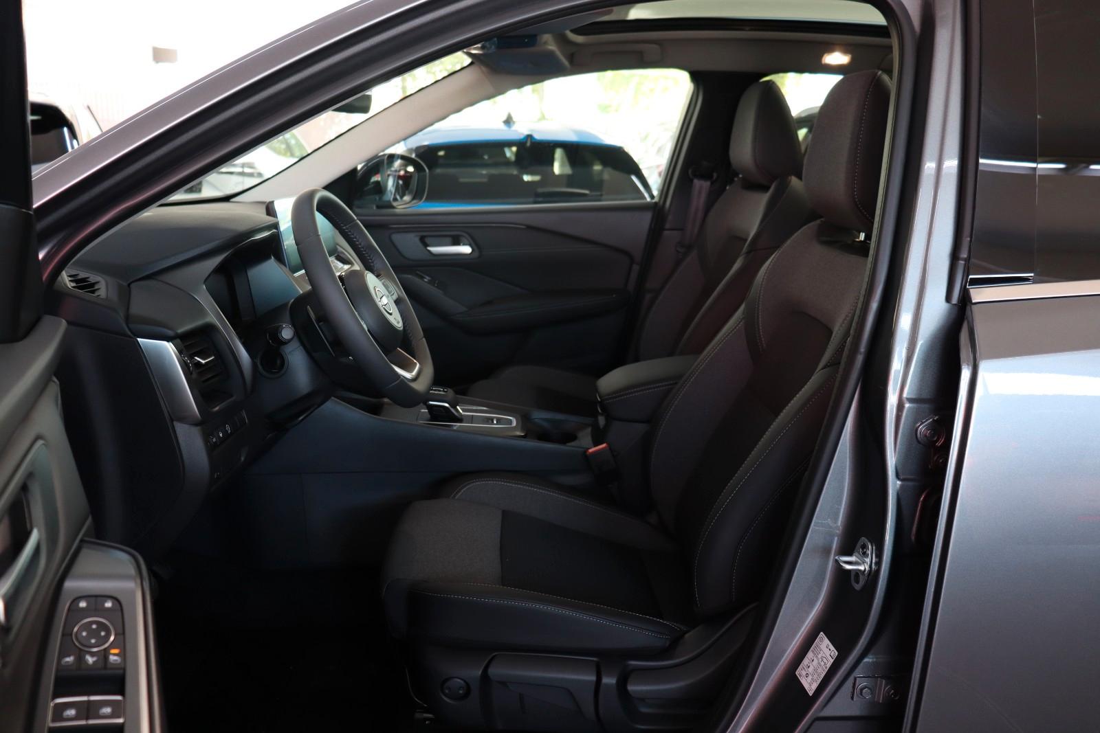 Nissan Qashqai 1.3 AT N-Connecta 4WD,PANO,TLeder SOFORT, миниатюра 12