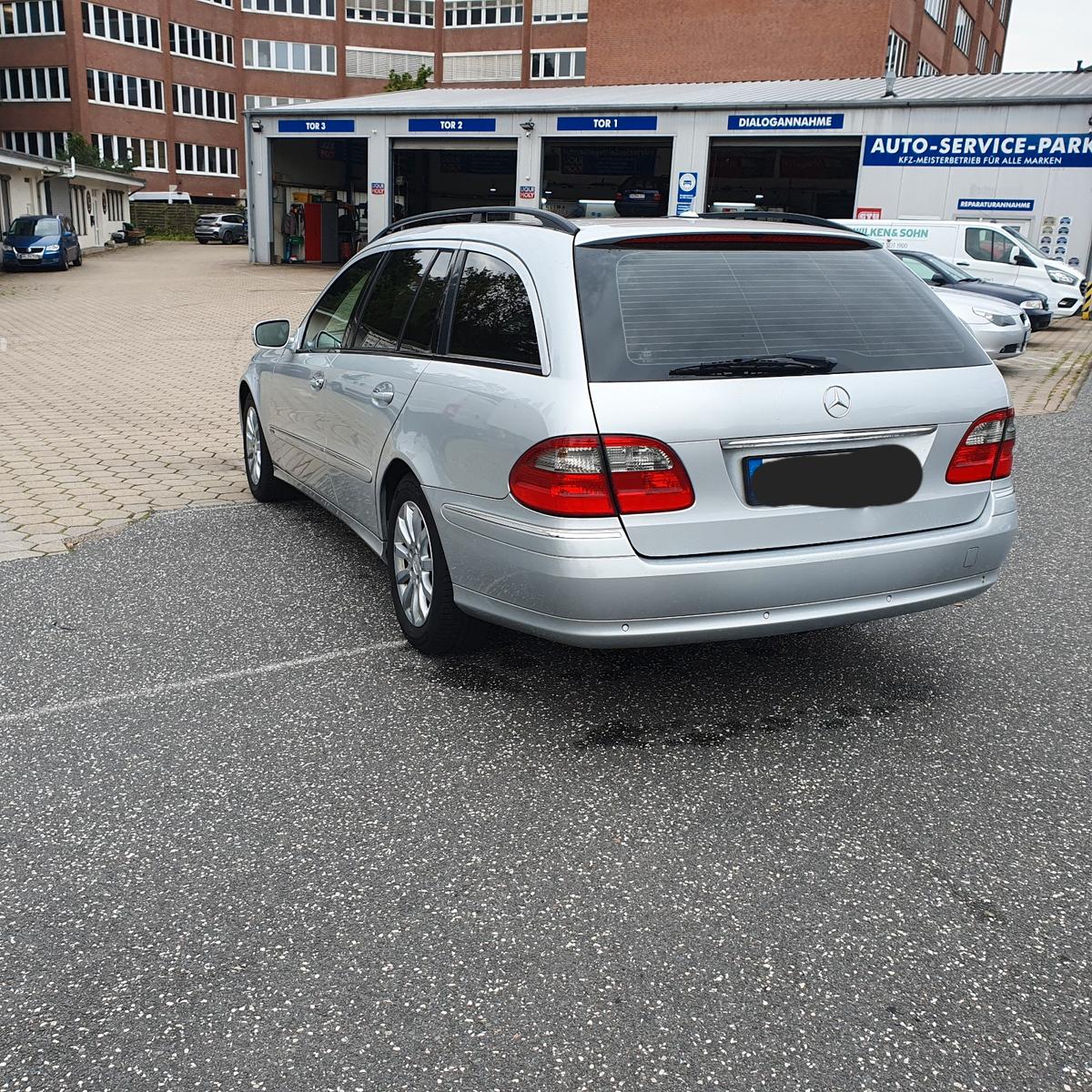 Mercedes-Benz CE 220