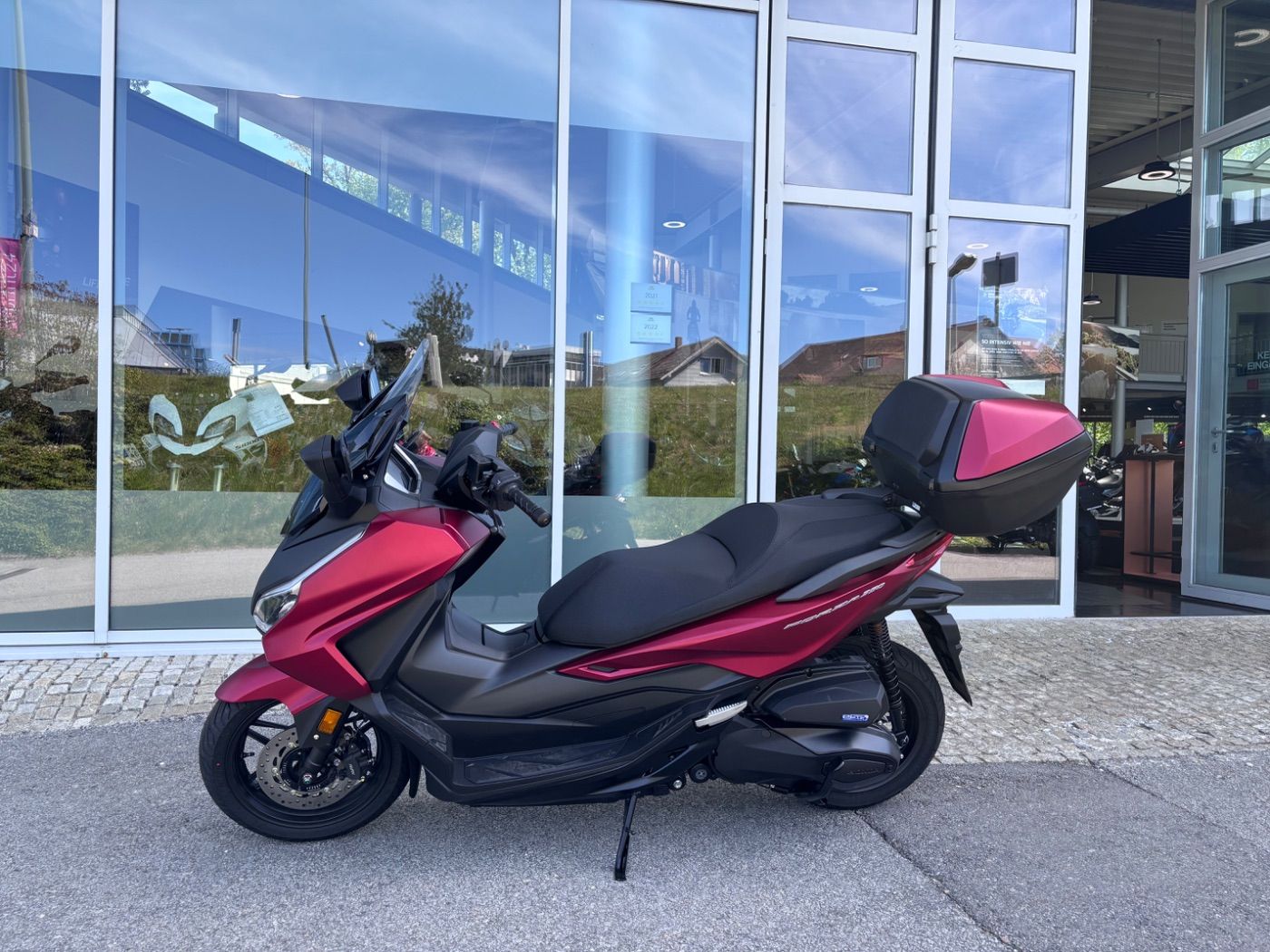 Fahrzeugabbildung Honda Forza 350 NSS 350