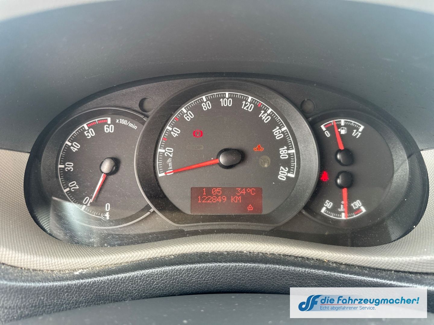 Fahrzeugabbildung Opel Movano StandHZG PDC Berganfahrass.*8036