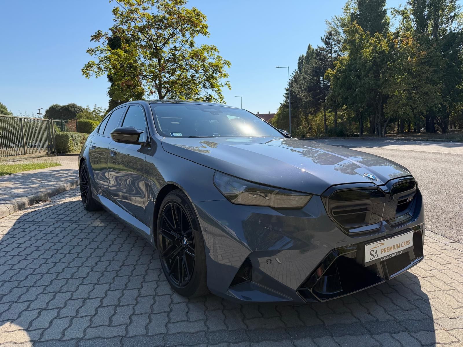 BMW M5 Limousine 360 DR ASS PROFF PANO SITZBELÜFT imagem 3