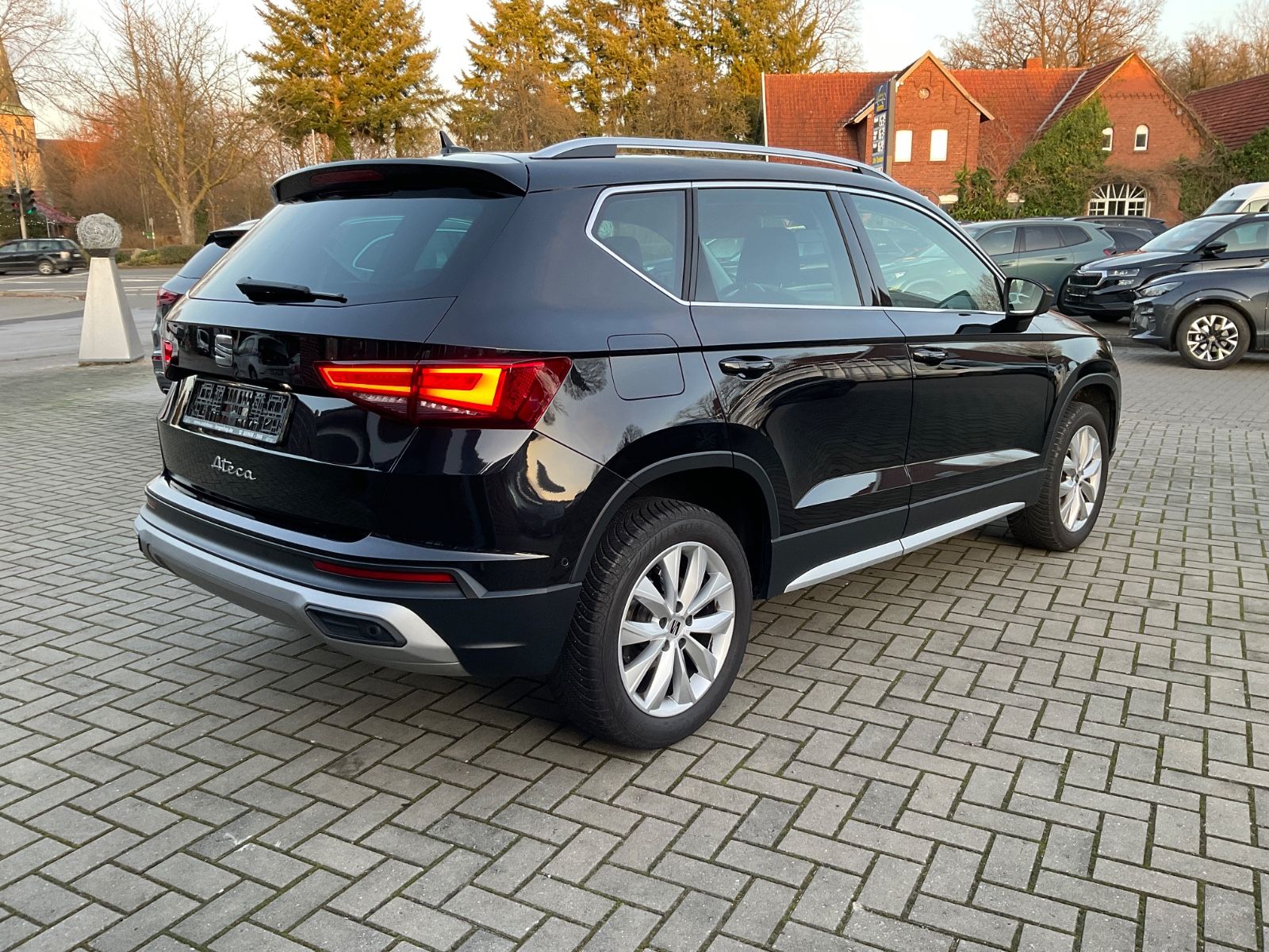 Fahrzeugabbildung SEAT Ateca 1.5 TSI Xperience DSG,Kamera,Navi,LED