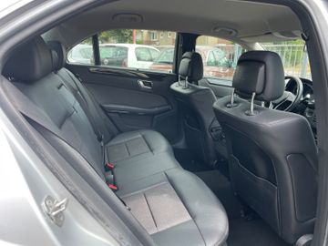 Mercedes E 200 - 9
