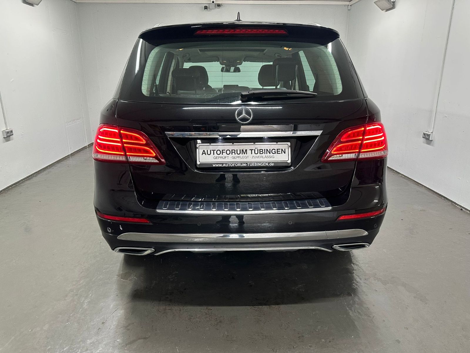 Fahrzeugabbildung Mercedes-Benz GLE 350 d 4MATIC *AHK*NAVI*IHC+*SCHIEBEDACH*LED