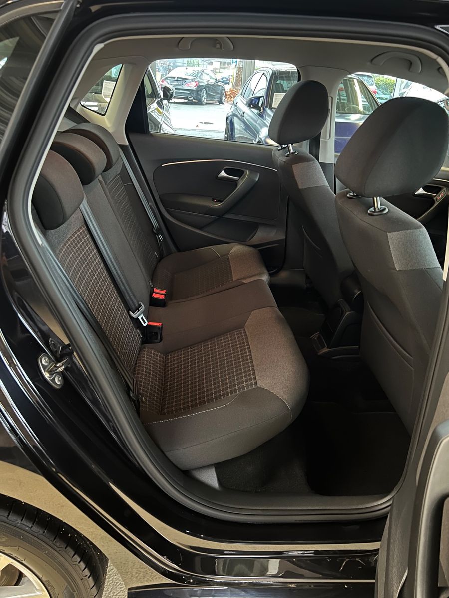 Fahrzeugabbildung Volkswagen Polo V Comfortline * SCHECKHEFTGEPFLEGT*2.HAND*