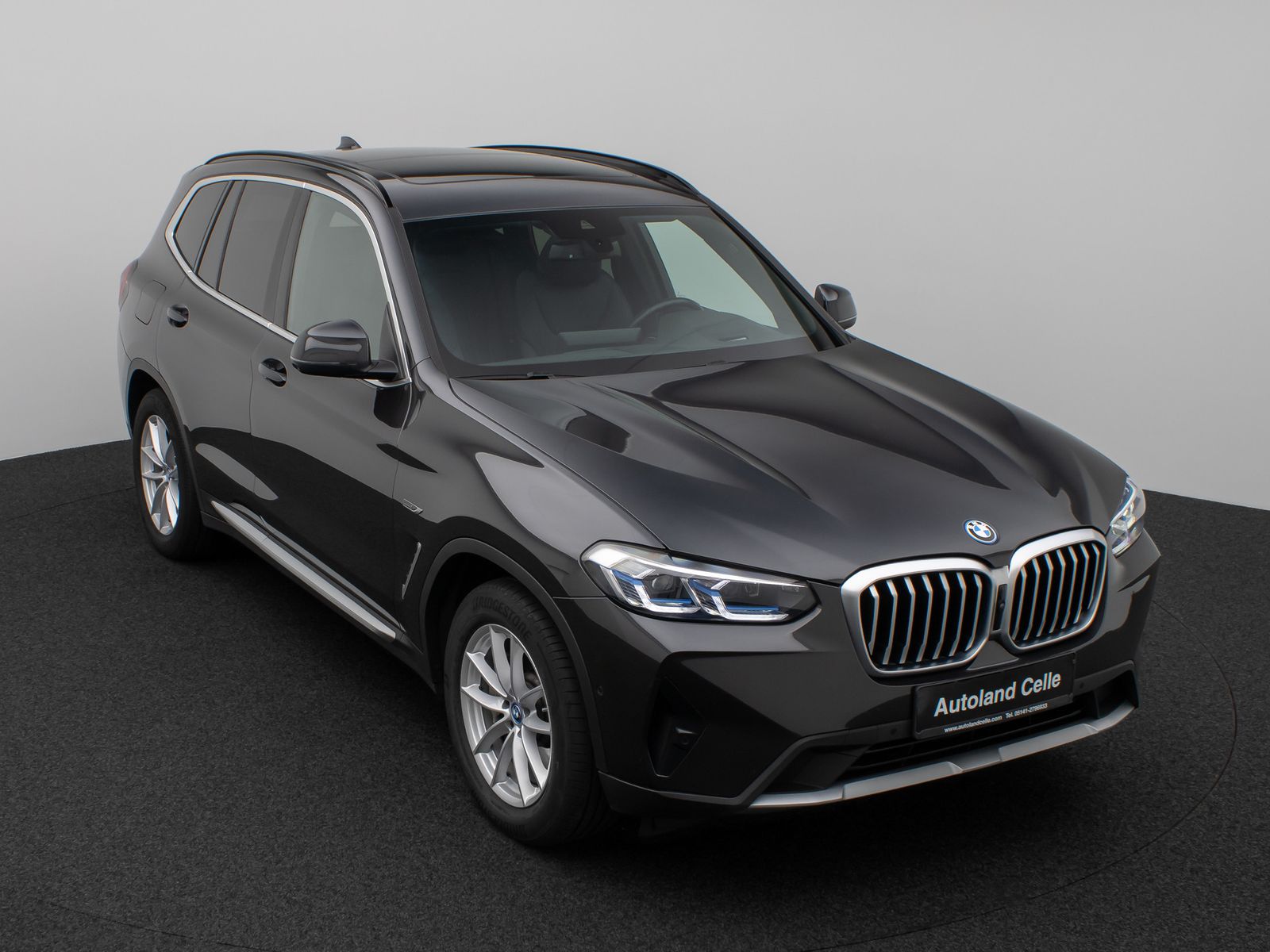 Fahrzeugabbildung BMW X3 xD30e Panorama Laser 360°HUD DAB HiFi Sport