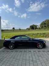 Mercedes-Benz E 300 Autom. - - Mercedes-Benz E 300 mit Benzin-Antrieb: Cabrio
