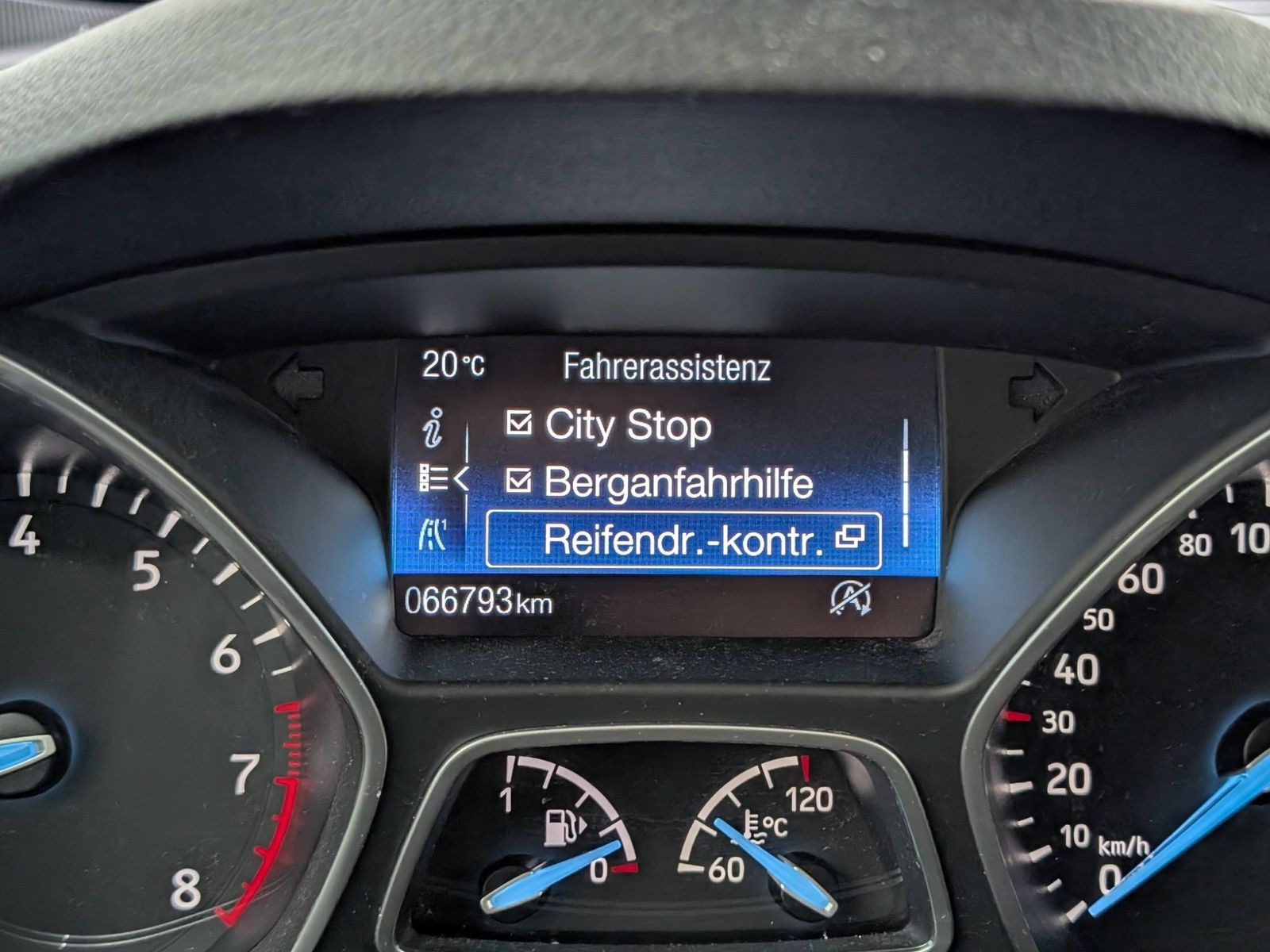 FORD C-Max 1.0 EcoBoost Cool & Connect Navi Klima SHZ – Bild 19
