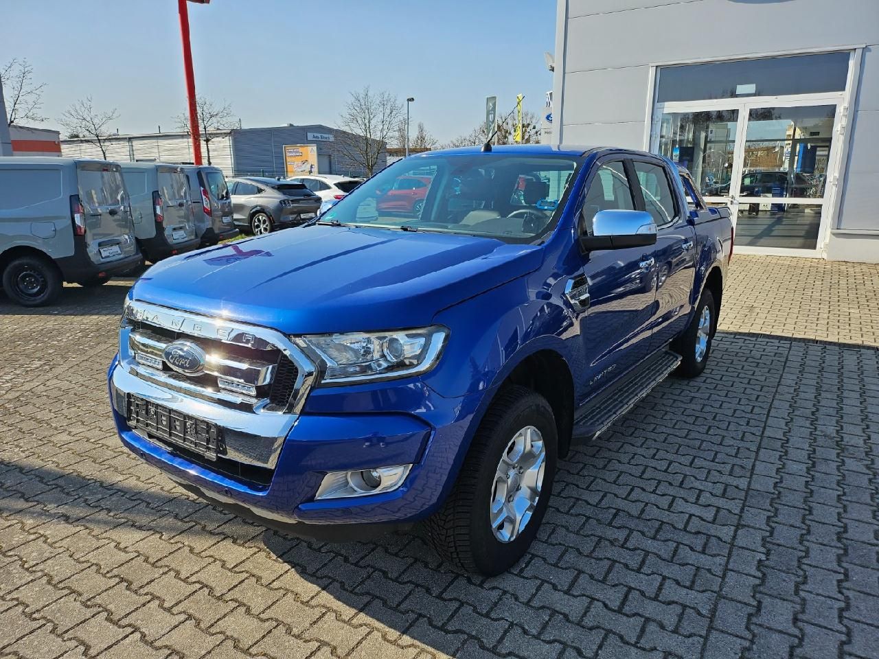 Fahrzeugabbildung Ford Limited Doppelkabine 4x4 Kommissionsg.
