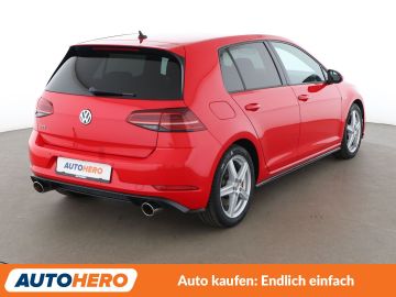 Volkswagen Golf - 6