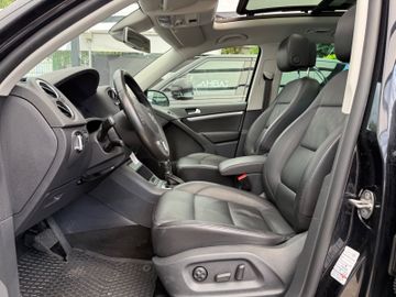 Volkswagen Tiguan - 8