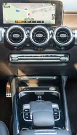 Fahrzeugabbildung Mercedes-Benz GLB 250 4Matic AMG Line PANO|AHK|LED|KEYLESS|KAM