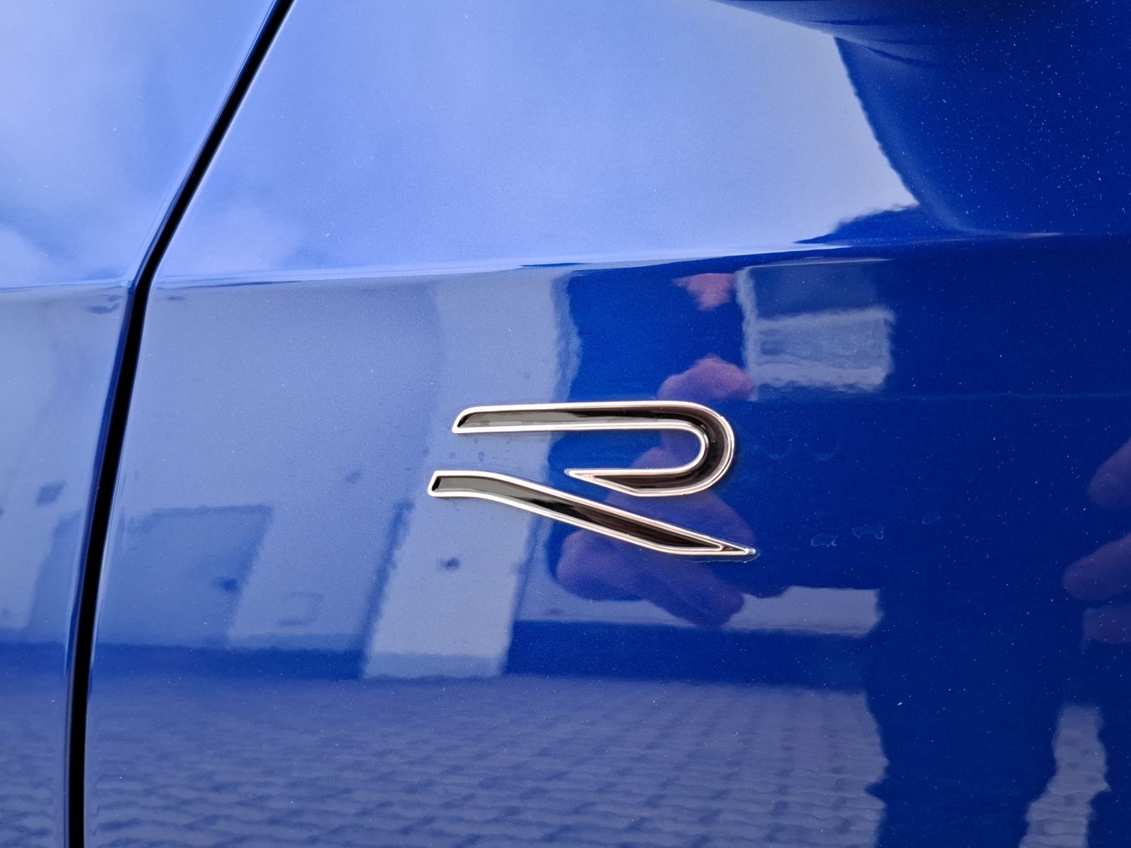 Fahrzeugabbildung Volkswagen Golf VIII Variant TDI R-Line DSG LED Navi AID AC