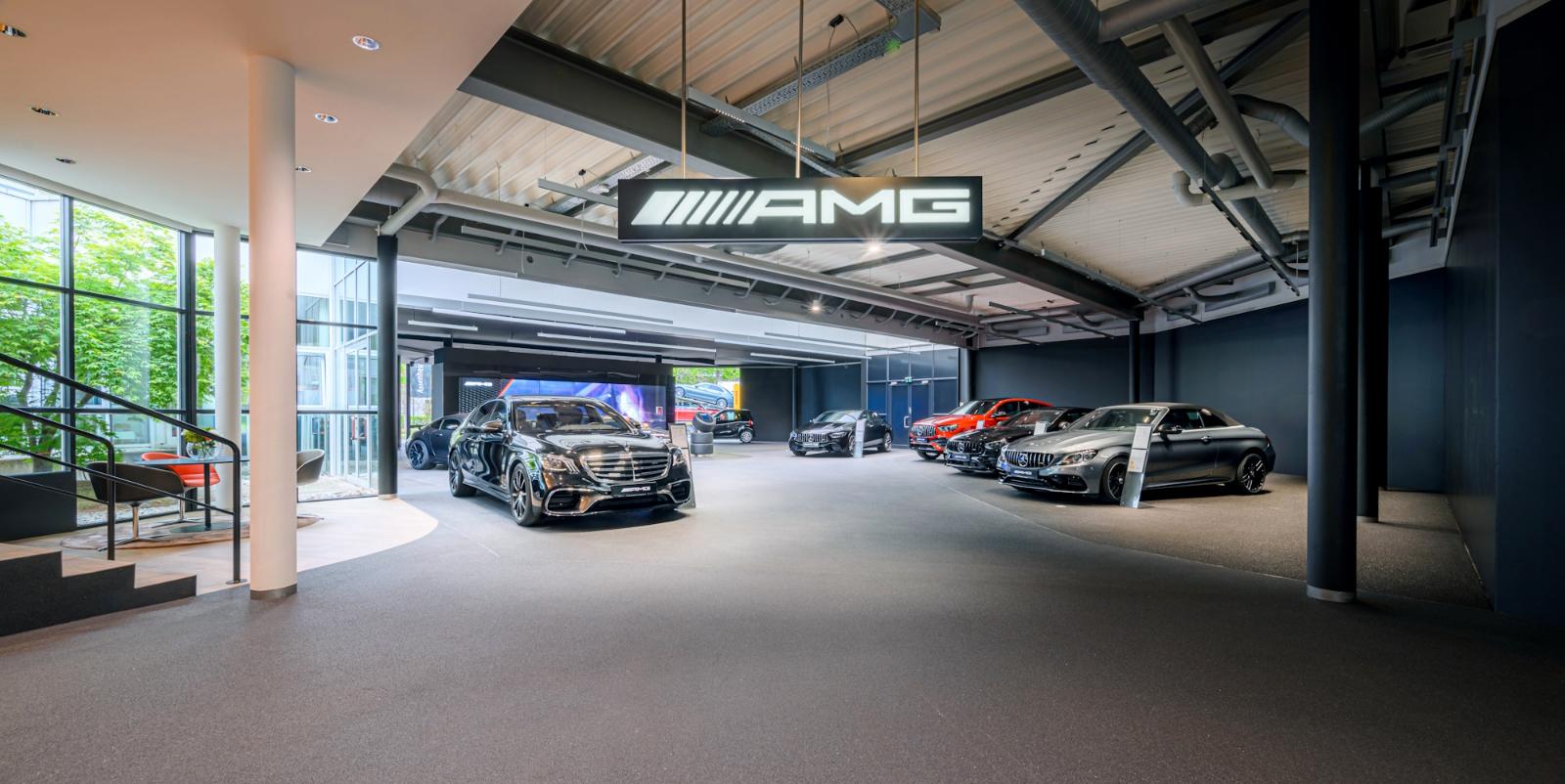 showroom-image-top