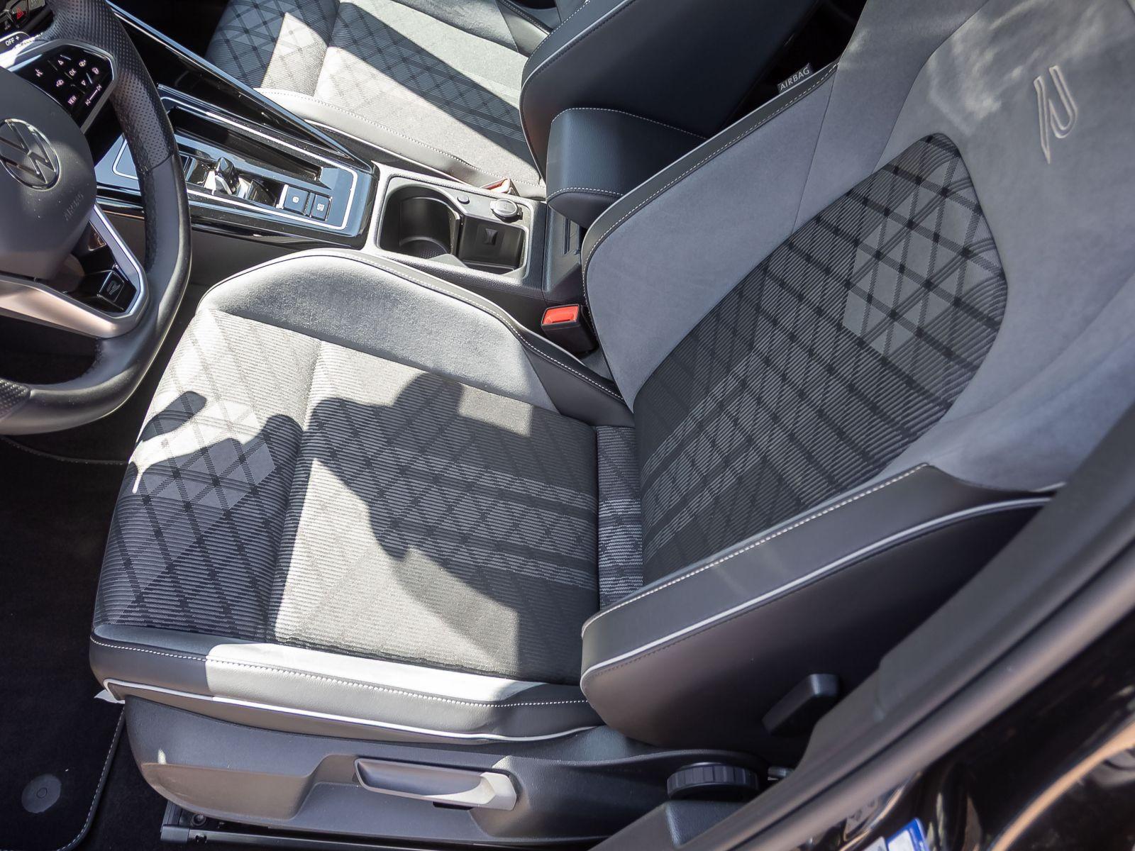 Volkswagen Golf VIII R-Line 2.0TSI DSG LED CarPlay EPH DAB, миниатюра 12