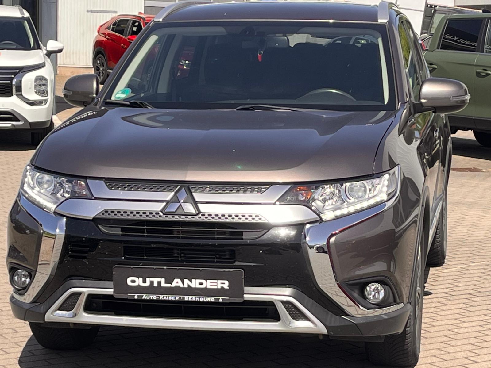 Mitsubishi Outlander 2,0 "ACTIVE" CVT= AUTOMATIK