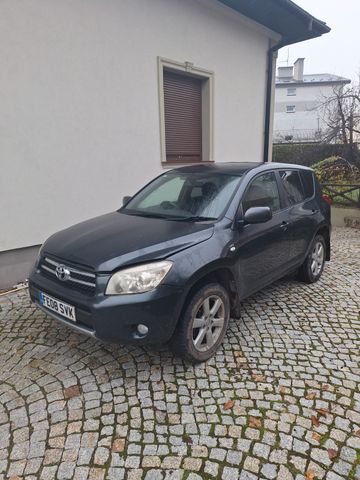 Toyota RAV 4 2.2-l-D-CAT 4x4 Sol Sol