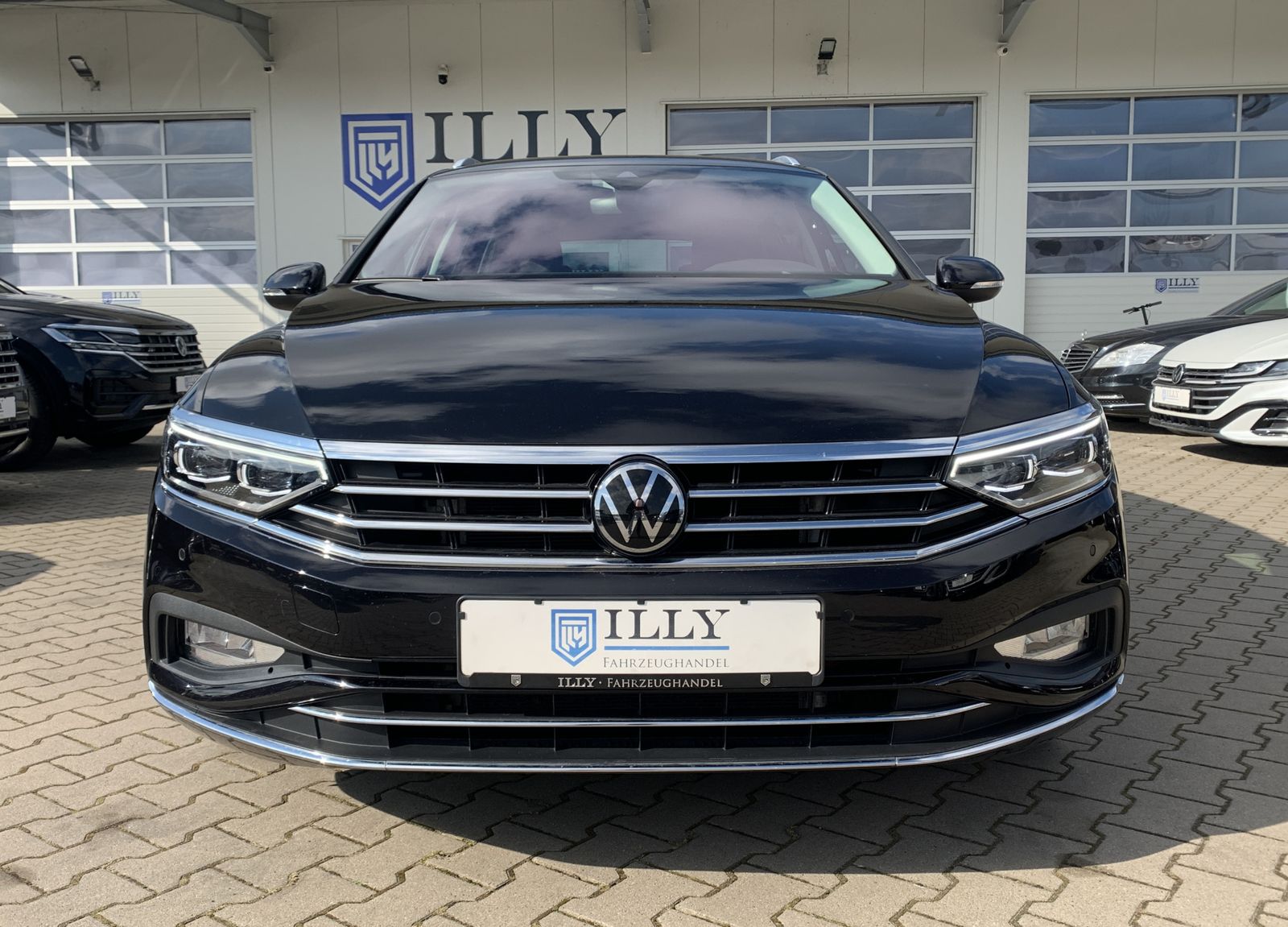 Fahrzeugabbildung Volkswagen Passat Variant 2.0 TDI*Elegance*AHK*Leder*Matrix