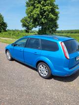 Ford Focus 2,0TDCi 81kW PowerShift DPF Ghia Turni... - Ford Focus aus 2010 mit Diesel-Antrieb