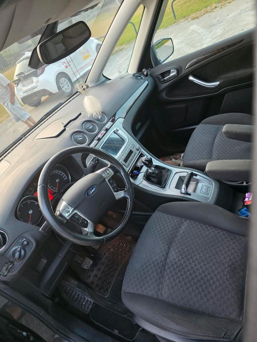 Ford Galaxy 2008 — photo 7