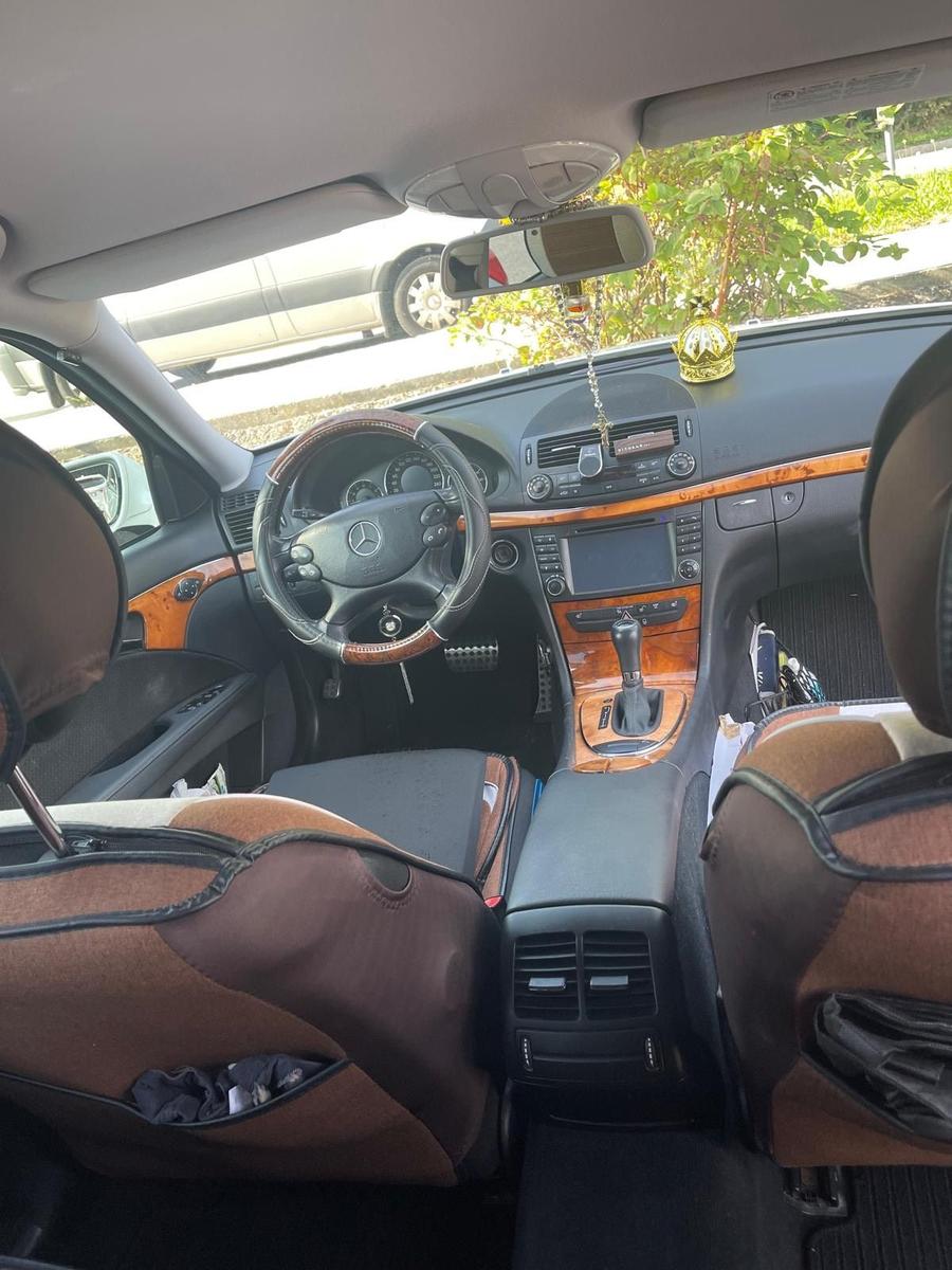 Mercedes-Benz E200 2008 — photo 7