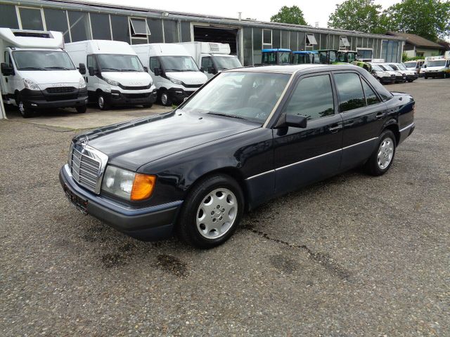 Mercedes-Benz E230 Limousine *Klima*H-Kennzeichen*