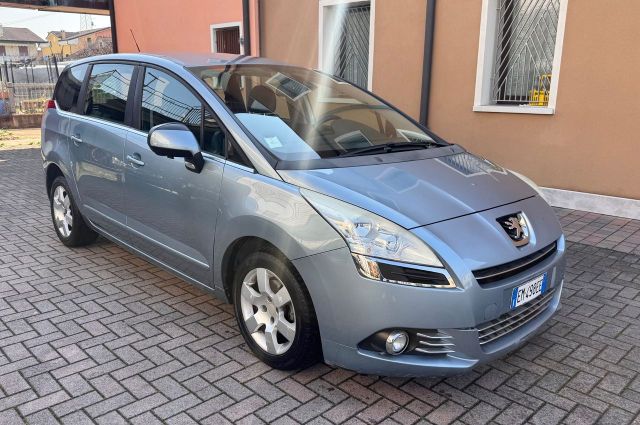 Peugeot 5008 1.6 HDi 112CV 7posti Ok Neopatentat