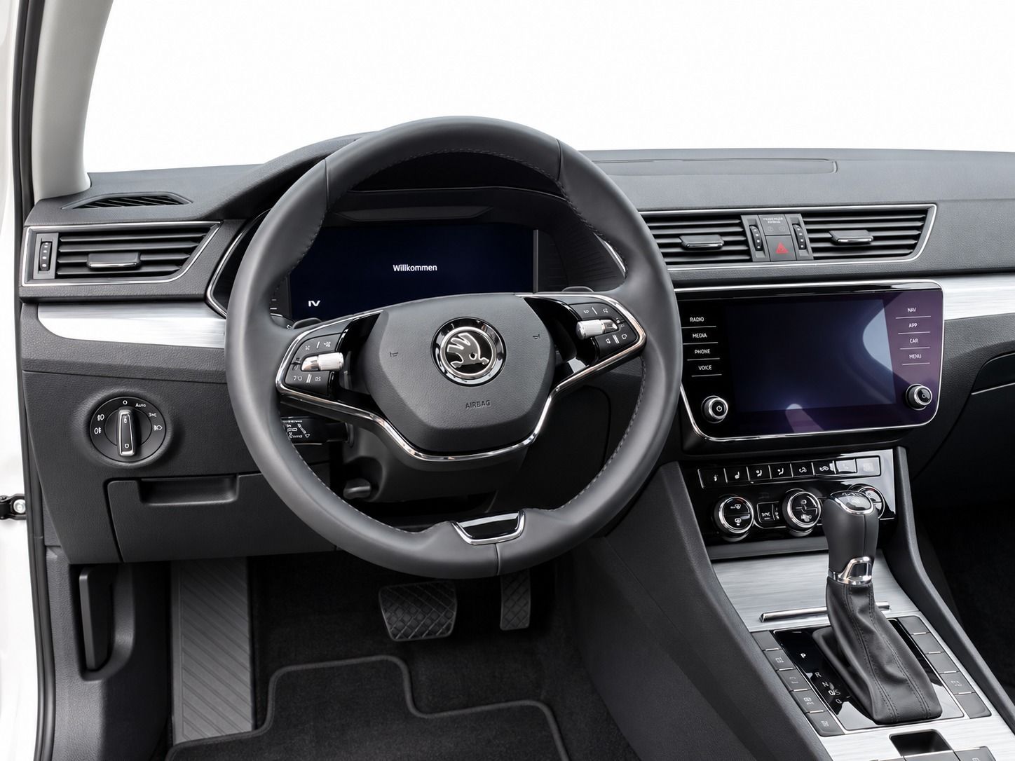 Skoda Superb Combi Ambition iV DSG STHZG LED NAVI ACC imagem 3