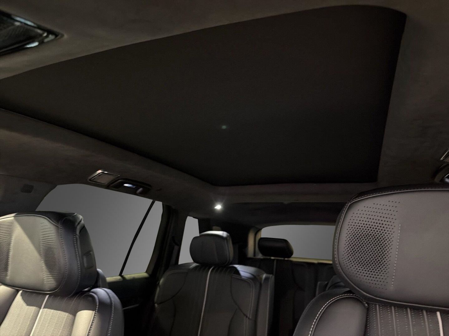 Fahrzeugabbildung Cadillac VISTIQ 452 kW AWD Sport 7-Sitzer