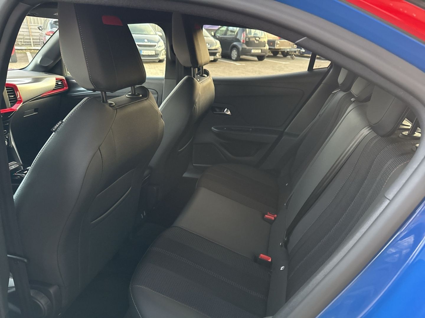 Fahrzeugabbildung Opel Mokka GS Line 1.2 Turbo Navi Digitales Cockpit L