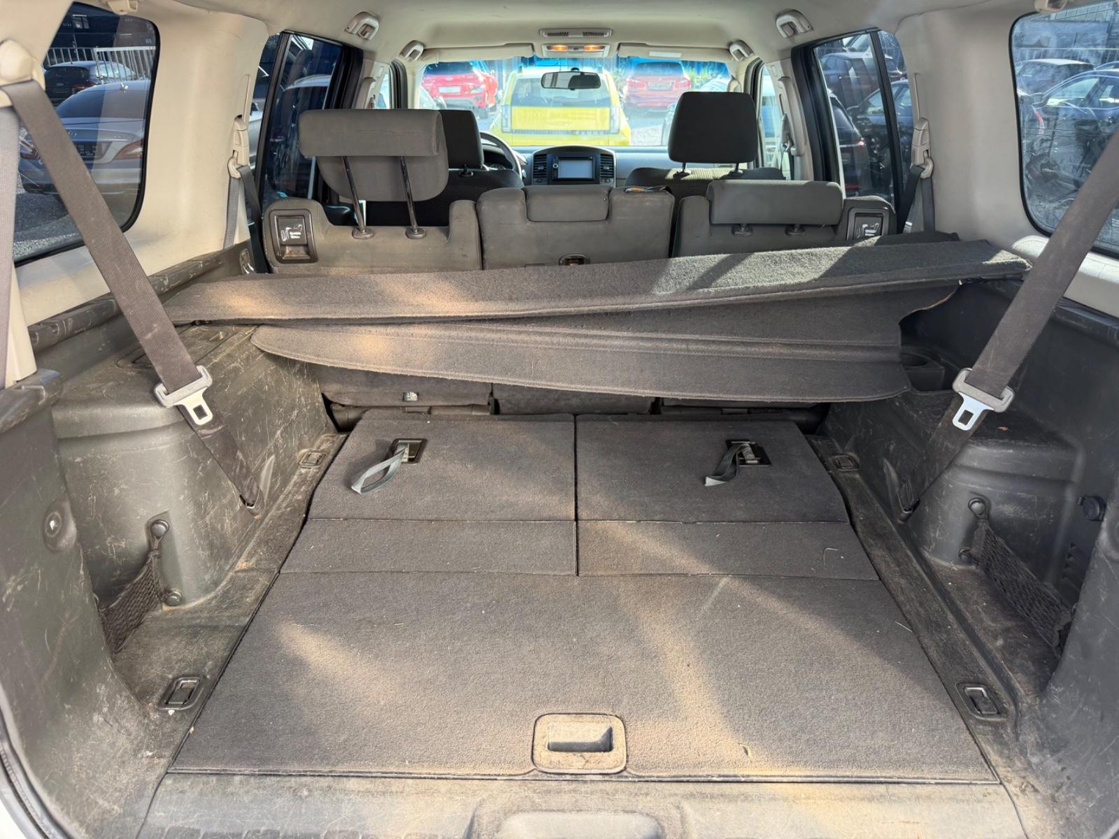 Nissan Pathfinder 2010 — photo 16