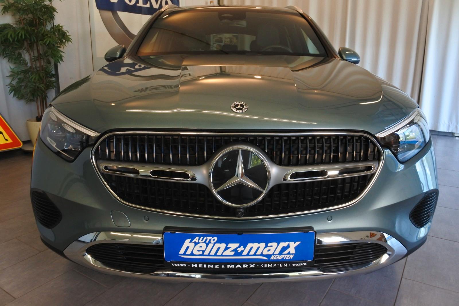 Mercedes-Benz GLC 200 4Matic Avantgarde *ACC-19"-AHK-360°*