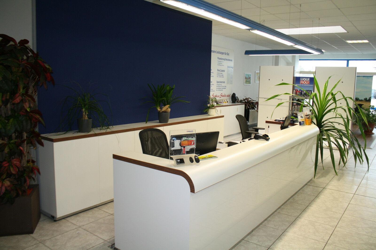 showroom-image-top